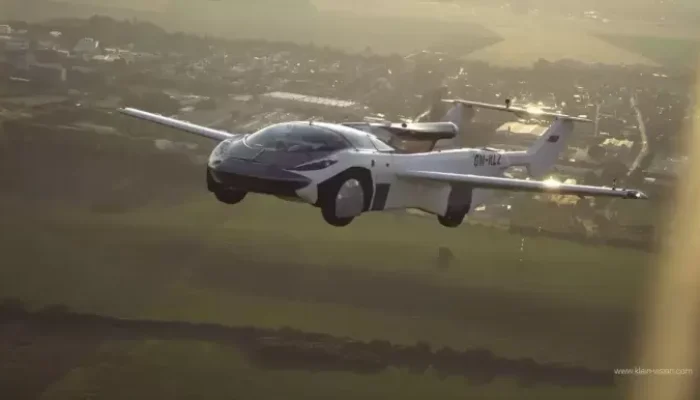 AirCar Mobil Terbang Pertama yang tersebut Maju Mengangkut Penumpang