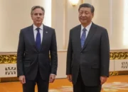 China Murka Blinken Ancam Beijing mengenai Hubungan dengan Rusia