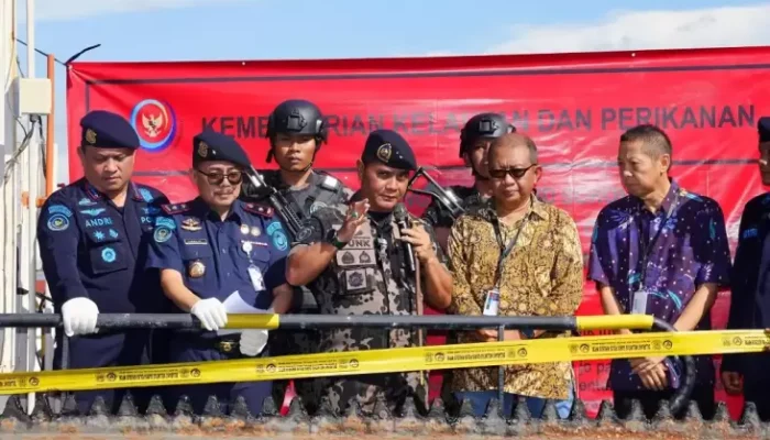 Kementerian Kelautan juga Perikanan Hentikan Operasional Kapal Keruk Pasir dalam Lamongan