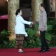 Bertegur Sapa dengan Jokowi, Netizen Puji Puan Warisi Sikap Negarawan Taufiq Kiemas
