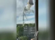 Disambar Rudal Rusia, Tower TV 240 Satuan Pengukuran tanah Ukraina Patah Jadi Dua