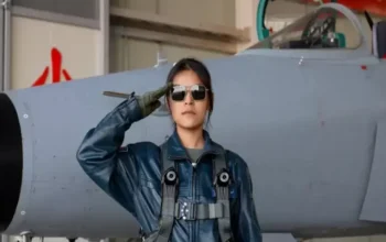 Gadis Cantik Hal ini adalah Jadi Wanita Pertama Tibet yang mana yang disebutkan Terbangkan Jet Tempur