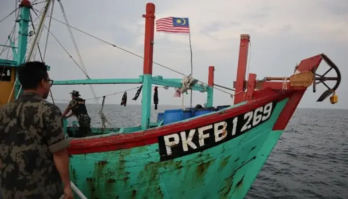 KKP Amankan Kapal Ikan Luar Negeri Tanah Melayu pada Selat Malaka