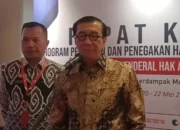 Menkumham Berada di dalam Swiss ketika Rapat Persetujuan Revisi UU MK