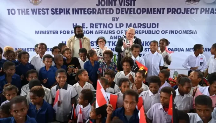 Menlu RI lalu Papua Nugini Kunjungi SD dalam Perbatasan Wutung yang dimaksud Direnovasi pemerintahan Indonesi