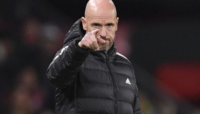 Erik ten Hag dikabarkan terus melatih Manchester United