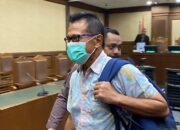 Soetikno Soedarjo dituntut 6 tahun penjara di tindakan hukum pengadaan pesawat