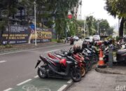 Tarif Kemahalan Jadi Alasan Parkir Liar di Senopati Kambuh-kambuhan