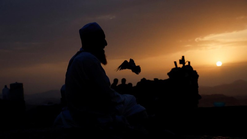 Melihat Khusyuk Manusia pada Jabal Nur lalu juga Gua Hira ke Tengah Musim Haji