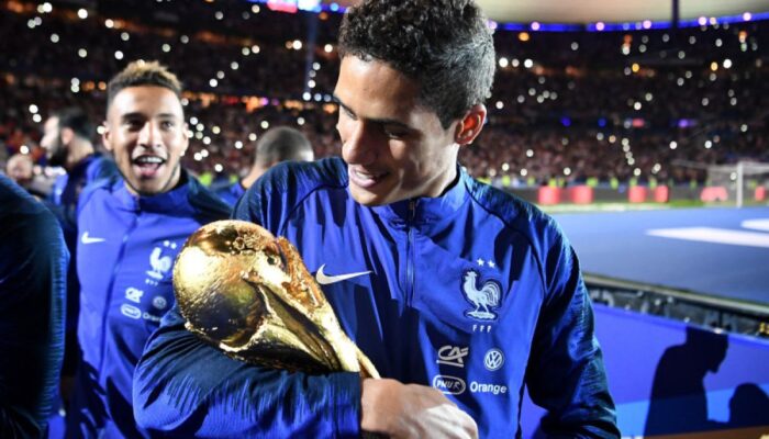 Raphael Varane jadi incaran Como 1907 lalu Amerika Serikat Roma